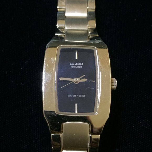 Casio Women\'s Classic Watch